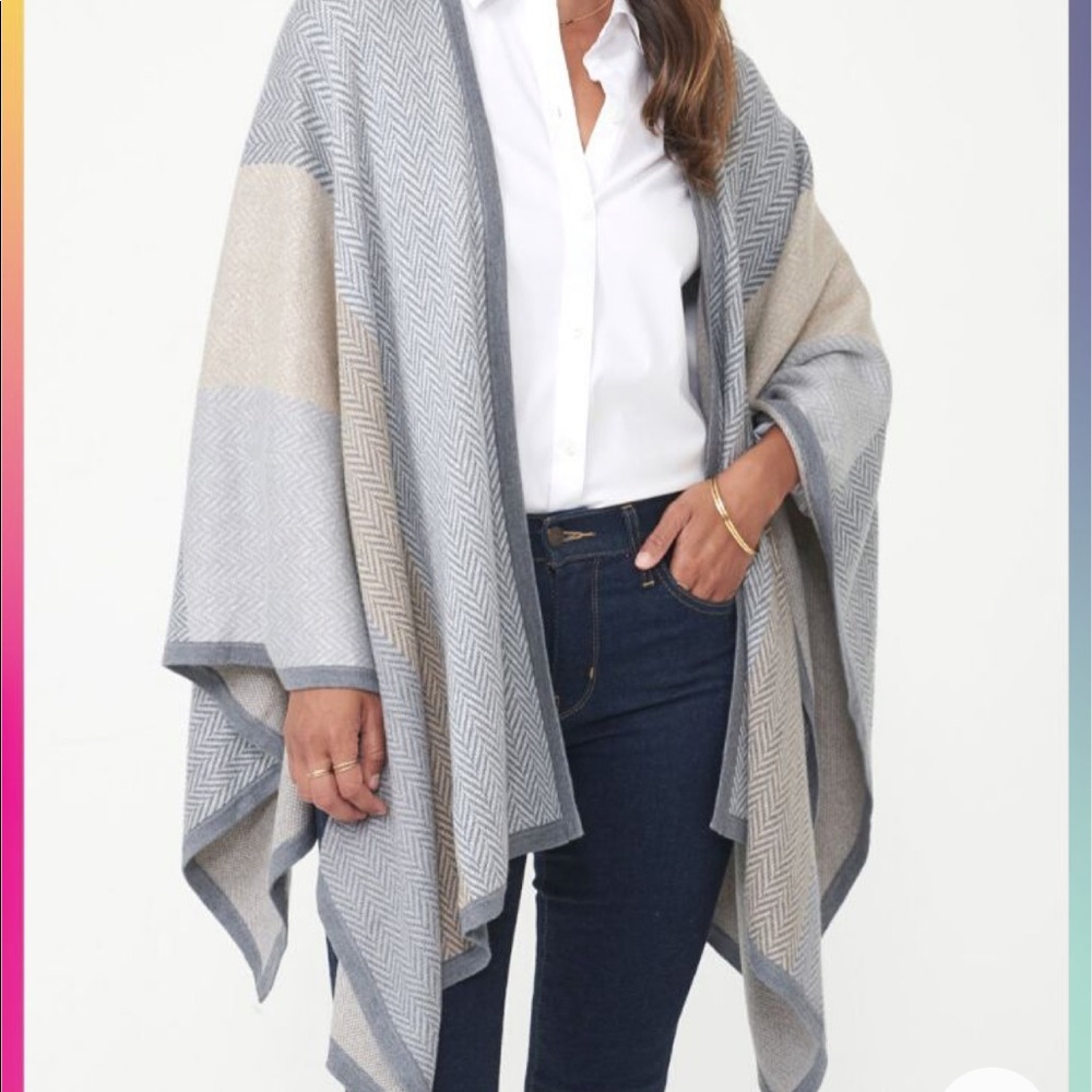UNTUCKit Herringbone Poncho Wrap